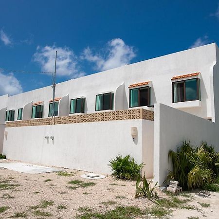 97982 New Modern Villa, Private Pool, High Internet Speed, 2 Blocks From The Beach Чиксулуб Экстерьер фото